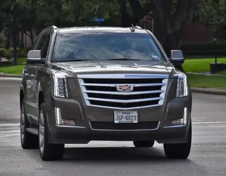 cadillac-escalade-5264975_960_720