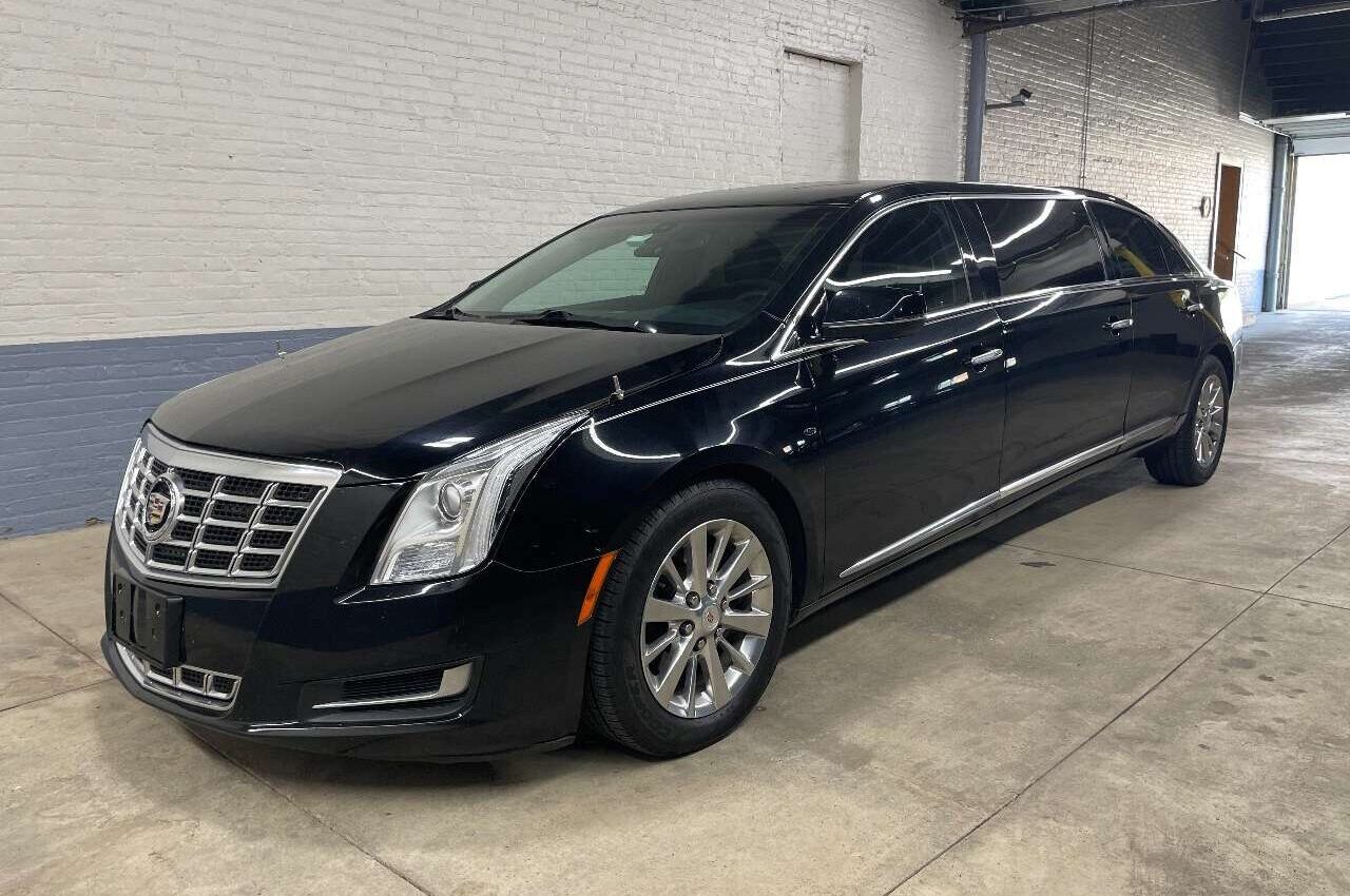 2013-Cadillac-Eagle-6-Door-Limousine-1690463084004 2013-Cadillac-Eagle-6-Door-Limousine-1690463084004